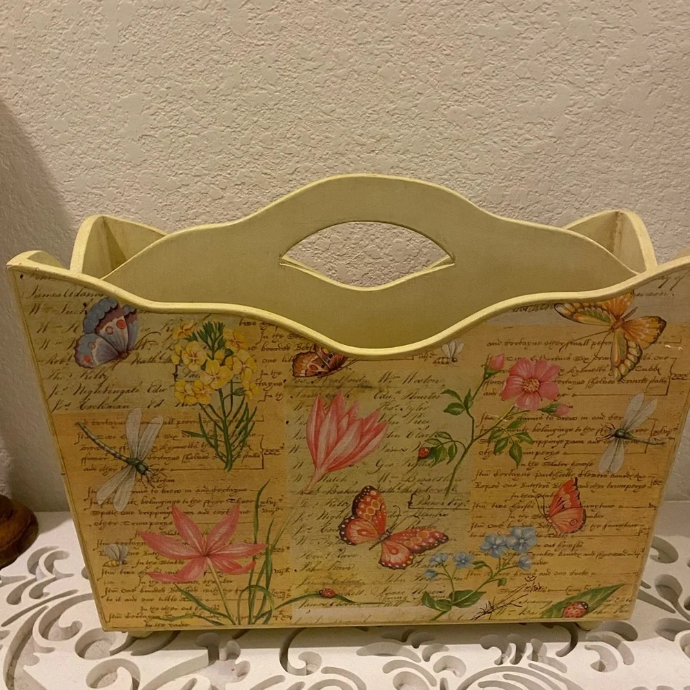 Signed Vintage Off 5th Yellow Floral Butterfly Country Wood Magazine Holder 15”H